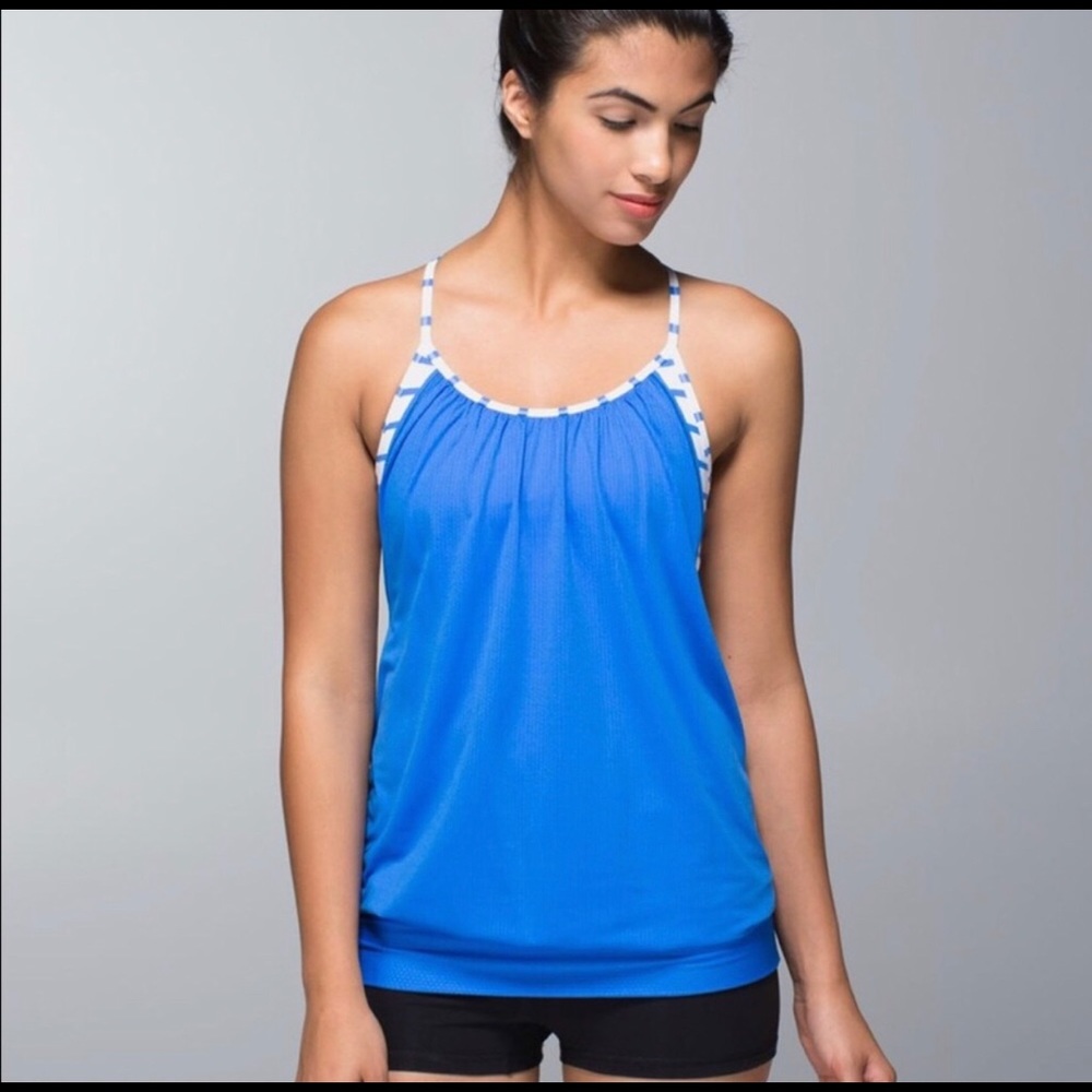 Lululemon tank top built in sports bra.